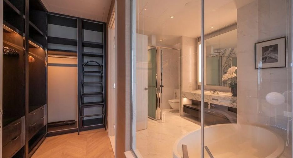 Condo en alquiler de 2 habitaciones en Bang Kho Laem, Bangkok