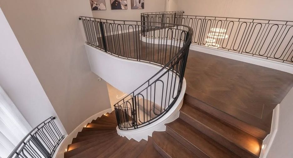 Casa en alquiler de 5 habitaciones en Bang Kapi, Bangkok