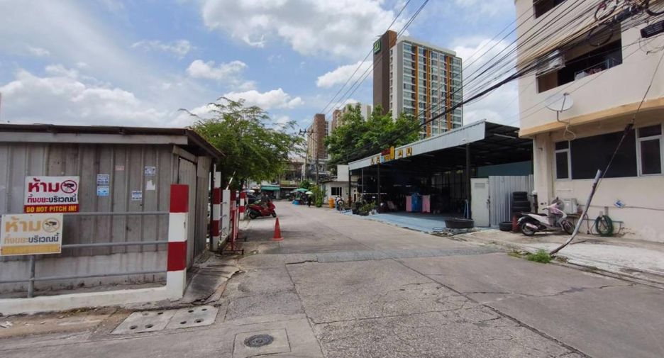Casa en venta de 5 habitaciones en Huai Khwang, Bangkok