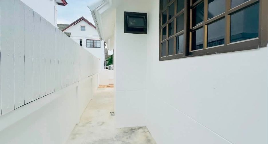 For sale 3 bedrooms house in Bang Lamung, Chonburi