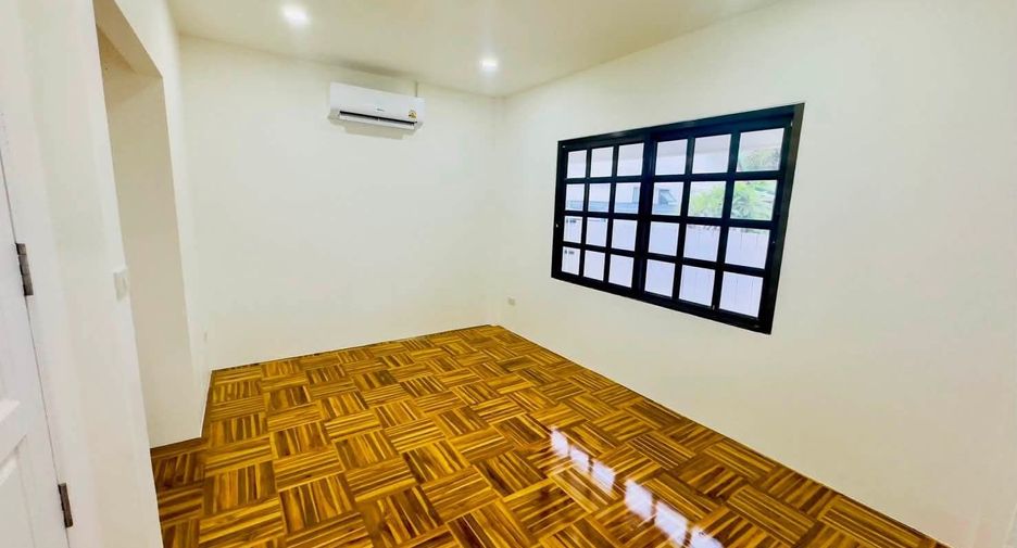 For sale 3 bedrooms house in Bang Lamung, Chonburi