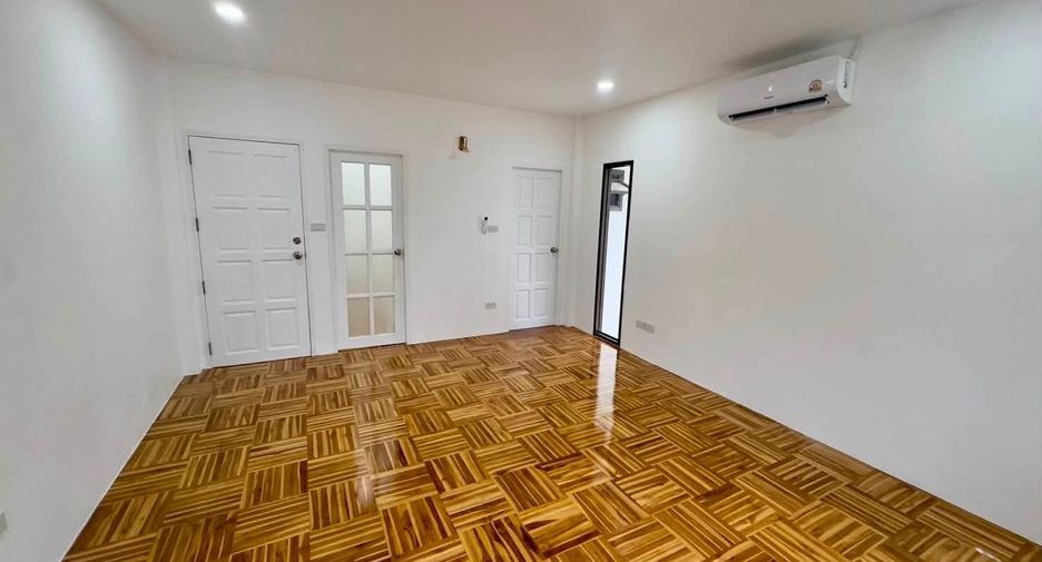For sale 3 bedrooms house in Bang Lamung, Chonburi