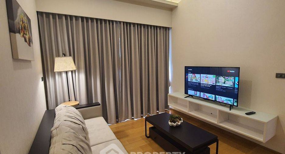 For rent 2 bedrooms condo in Watthana, Bangkok