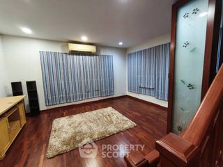 For rent 3 ベッドルーム house in Chatuchak, Bangkok