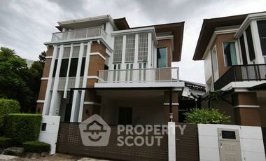 For rent 3 bedrooms house in Chatuchak, Bangkok