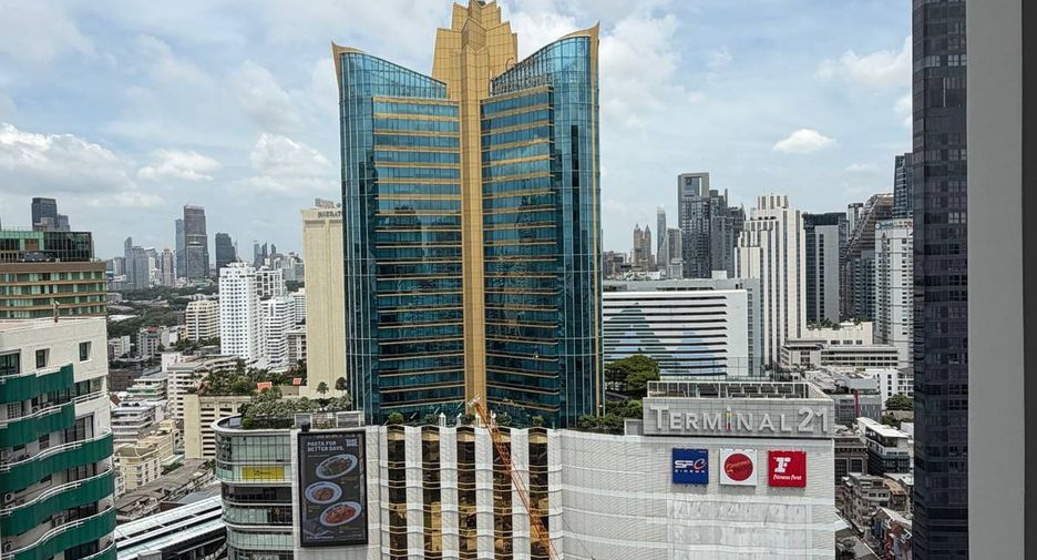 Condo en alquiler de 2 habitaciones en Khlong Toei, Bangkok