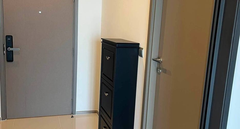 Wohnung zur Miete mit 1 Zimmer in Huai Khwang, Bangkok