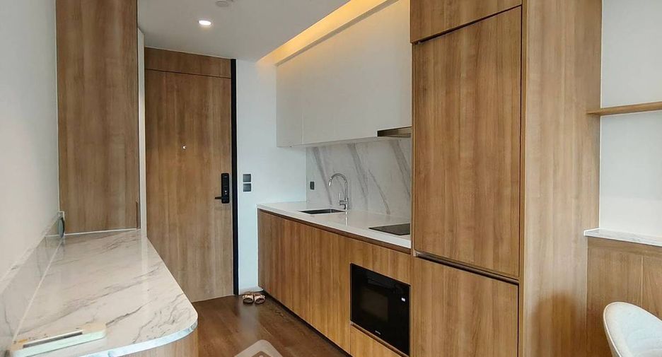 Condo en alquiler de 1 habitaciones en Khlong Toei, Bangkok