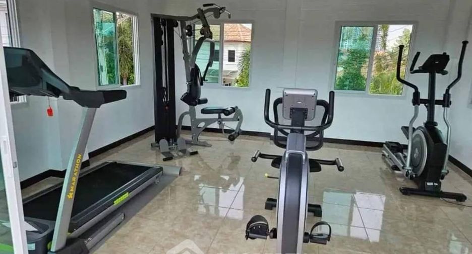 For rent 4 bedrooms house in Bang Lamung, Chonburi