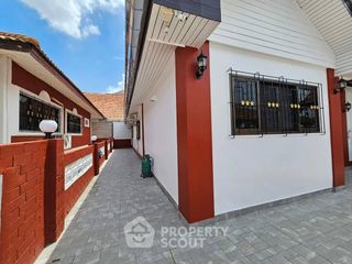 For rent 4 bedrooms house in Bang Lamung, Chonburi