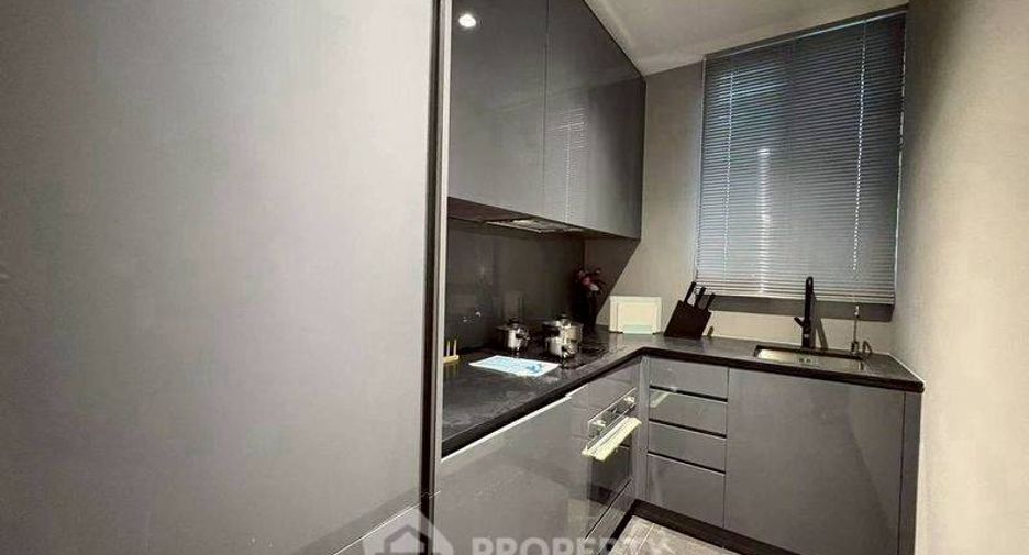 For rent 2 bedrooms condo in Sathon, Bangkok