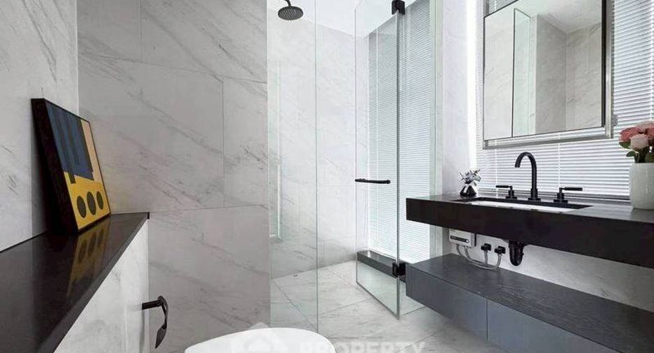 For rent 2 bedrooms condo in Sathon, Bangkok
