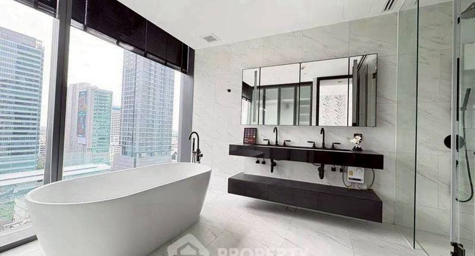 For rent 2 bedrooms condo in Sathon, Bangkok