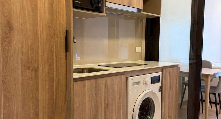 Wohnung zur Miete mit 1 Zimmer in Huai Khwang, Bangkok
