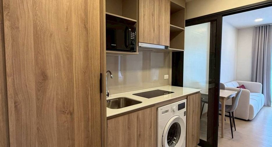 Wohnung zur Miete mit 1 Zimmer in Huai Khwang, Bangkok
