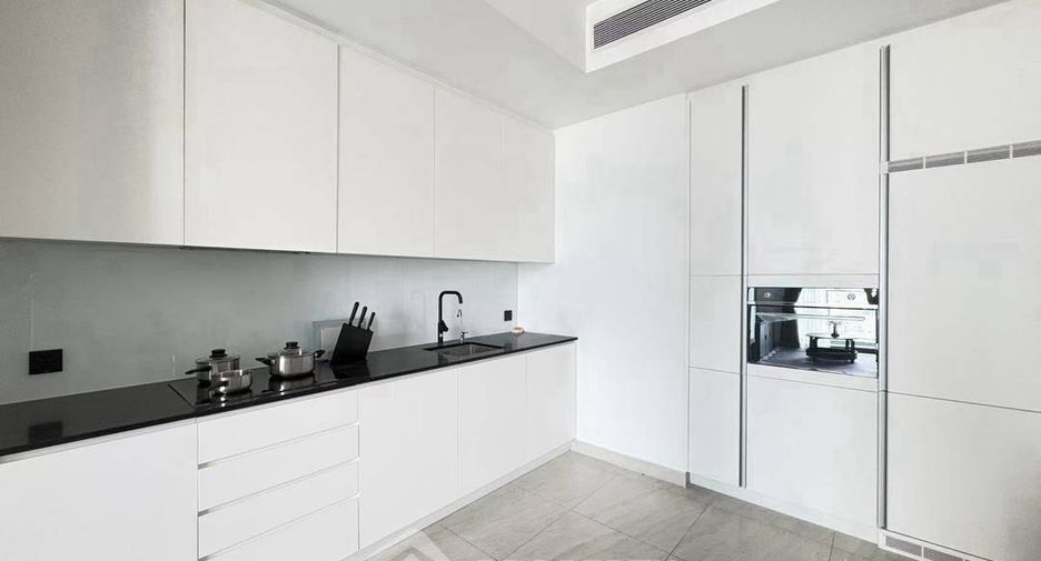 For rent 2 bedrooms condo in Sathon, Bangkok