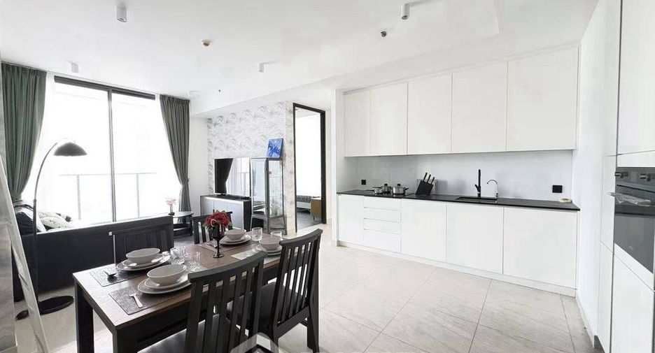For rent 2 bedrooms condo in Sathon, Bangkok