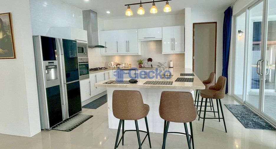 For rent 4 bedrooms house in Bang Lamung, Chonburi