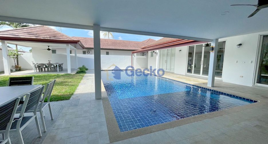 For rent 4 bedrooms house in Bang Lamung, Chonburi