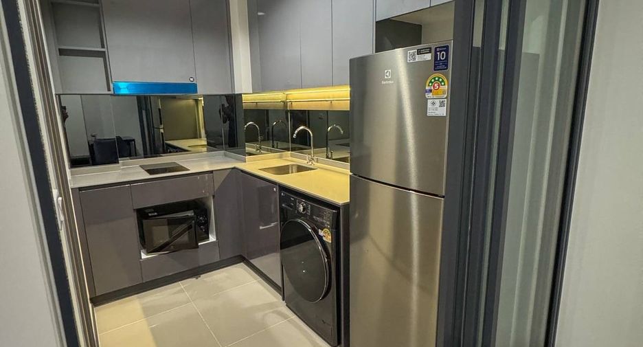 For rent 1 bed condo in Khlong Toei, Bangkok