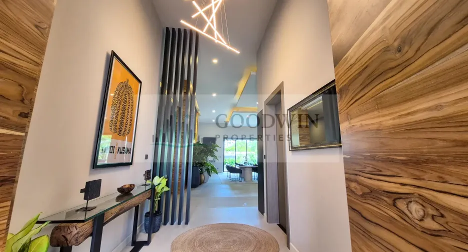 Casa en venta de 5 habitaciones en Bang Lamung, Chonburi