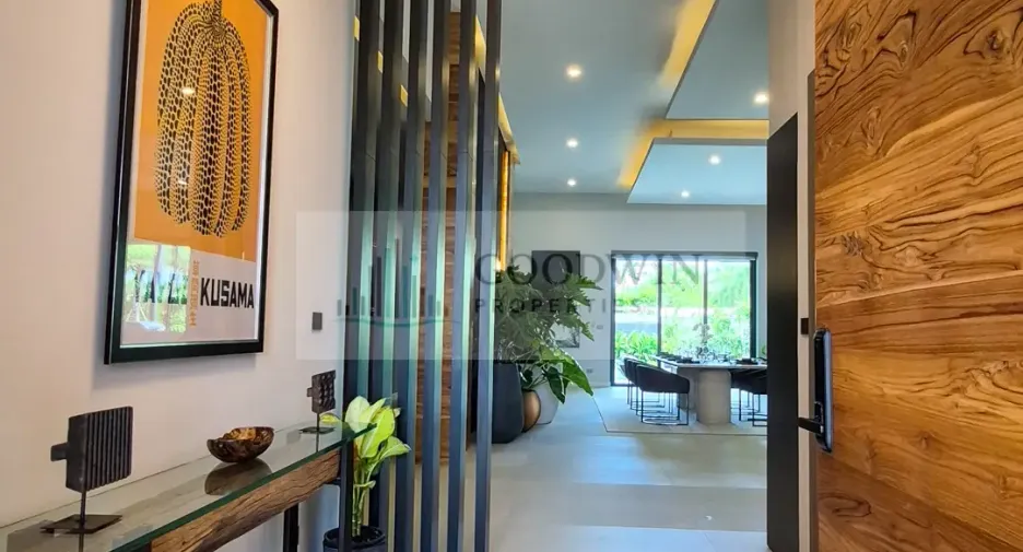 Casa en venta de 5 habitaciones en Bang Lamung, Chonburi