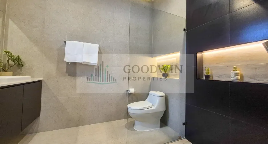 Casa en venta de 5 habitaciones en Bang Lamung, Chonburi