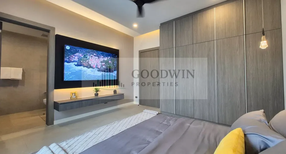 Casa en venta de 5 habitaciones en Bang Lamung, Chonburi