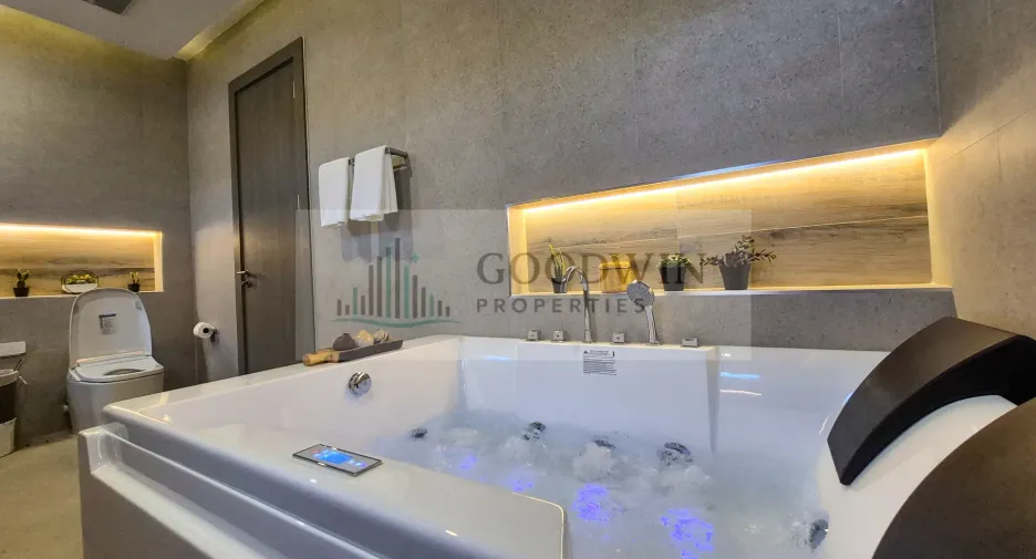 Casa en venta de 5 habitaciones en Bang Lamung, Chonburi