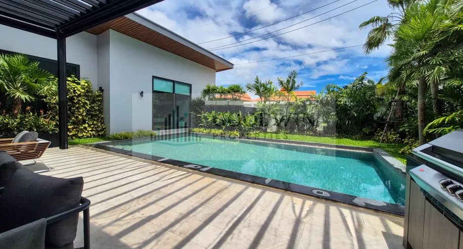 Casa en venta de 5 habitaciones en Bang Lamung, Chonburi