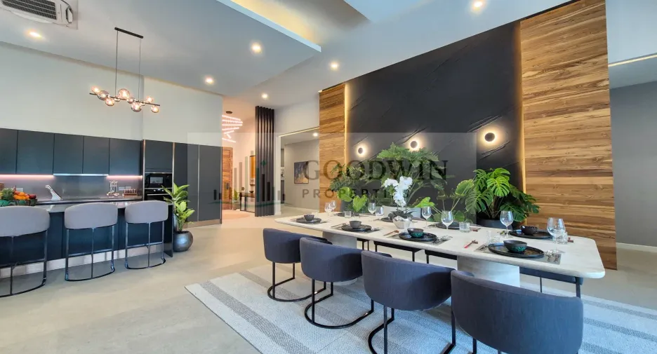 Casa en venta de 5 habitaciones en Bang Lamung, Chonburi
