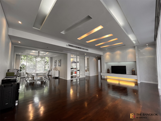 For sale 4 bedrooms condo in Khlong Toei, Bangkok