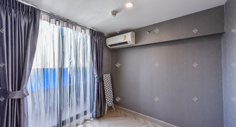 For sale 1 bed condo in Sathon, Bangkok