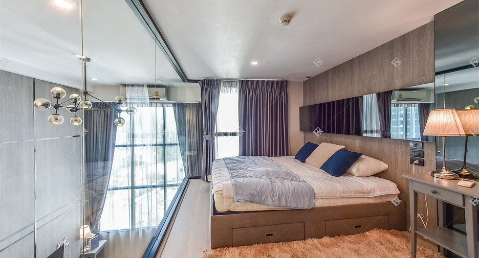 For sale 1 bed condo in Sathon, Bangkok