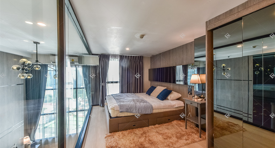 For sale 1 bed condo in Sathon, Bangkok