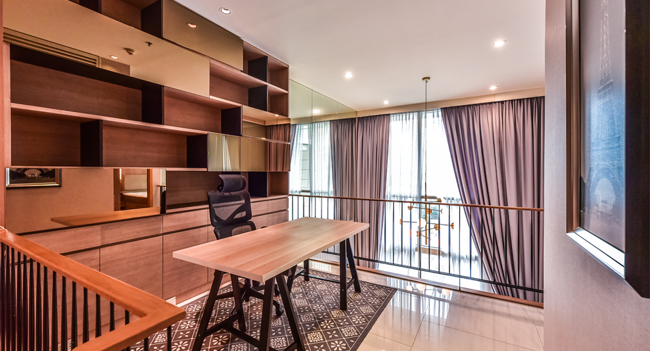 For sale 2 ベッドルーム condo in Sathon, Bangkok