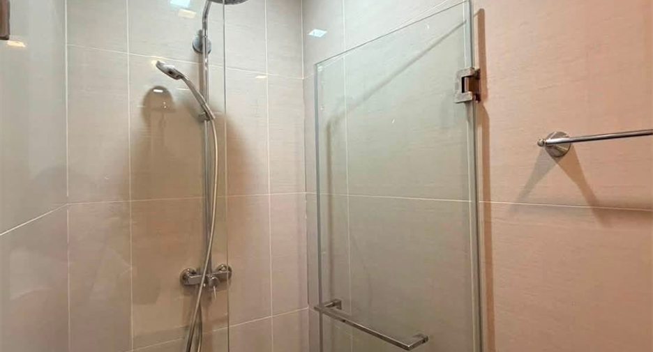 Продажа 1 кровать кондо в Кхлонг Тоеи, Бангкок