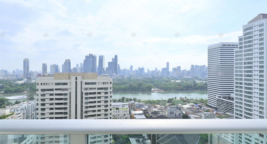 Wohnung zur Miete mit 3 Zimmer in Khlong Toei, Bangkok
