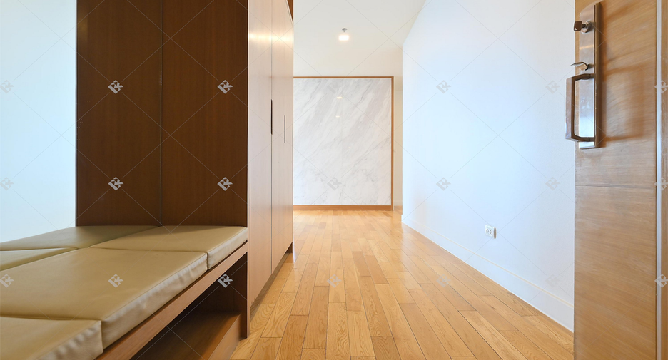Wohnung zur Miete mit 3 Zimmer in Khlong Toei, Bangkok
