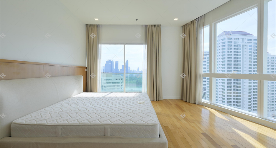 Wohnung zur Miete mit 3 Zimmer in Khlong Toei, Bangkok