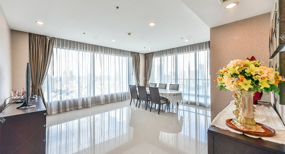 For rent 2 bedrooms condo in Bang Kho Laem, Bangkok