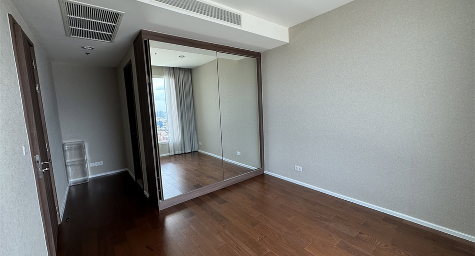 Condo en alquiler de 2 habitaciones en Bang Kho Laem, Bangkok