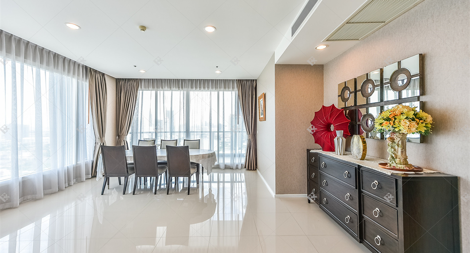 For rent 2 bedrooms condo in Bang Kho Laem, Bangkok