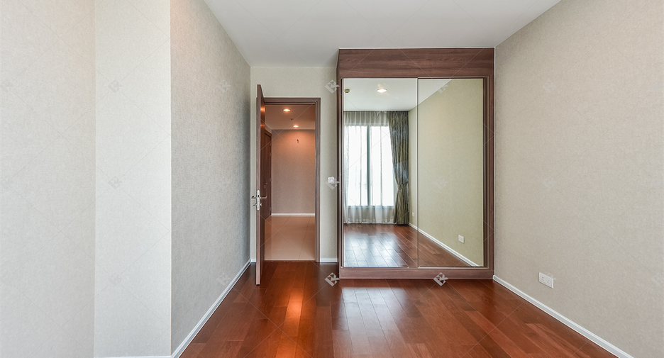 For rent 2 bedrooms condo in Bang Kho Laem, Bangkok