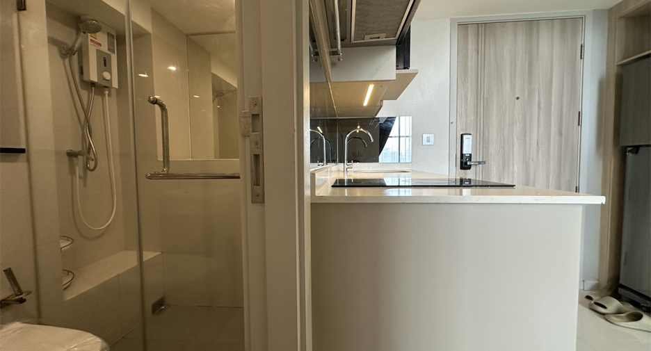 For rent 1 bed condo in Sathon, Bangkok