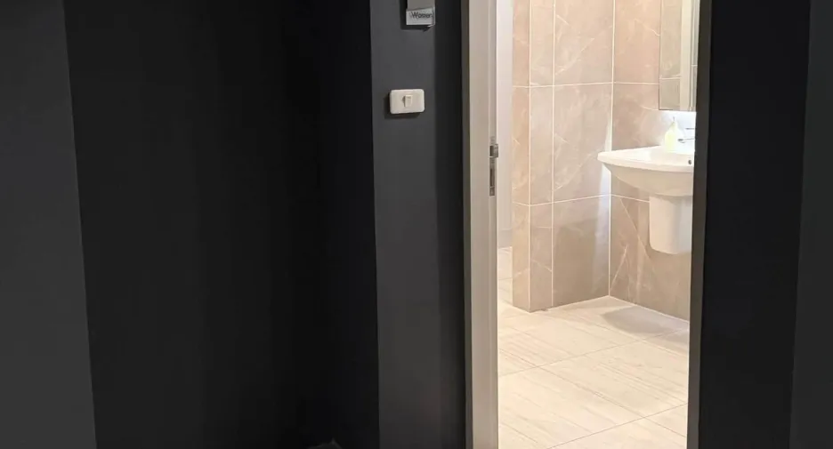 For rent 1 bed condo in Bang Kapi, Bangkok