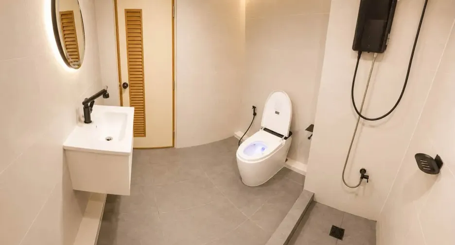 For sale 1 bed condo in Bang Kapi, Bangkok