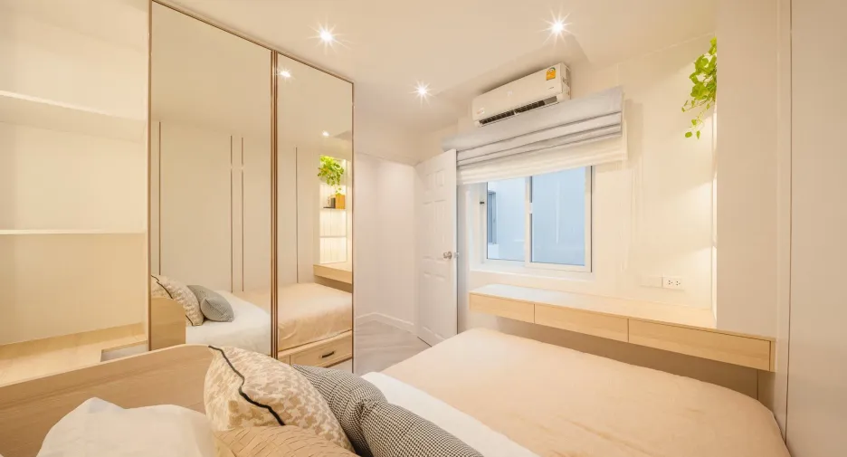 For rent 3 ベッドルーム condo in Yan Nawa, Bangkok