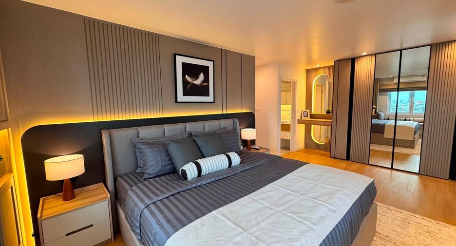 For rent 2 ベッドルーム condo in Yan Nawa, Bangkok