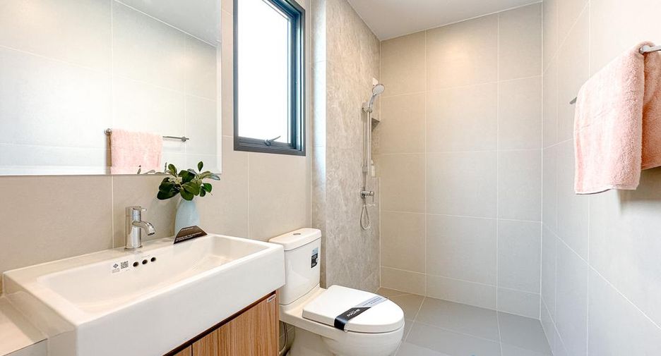 Haus zum Kauf mit 4 Zimmer in Bang Lamung, Chonburi